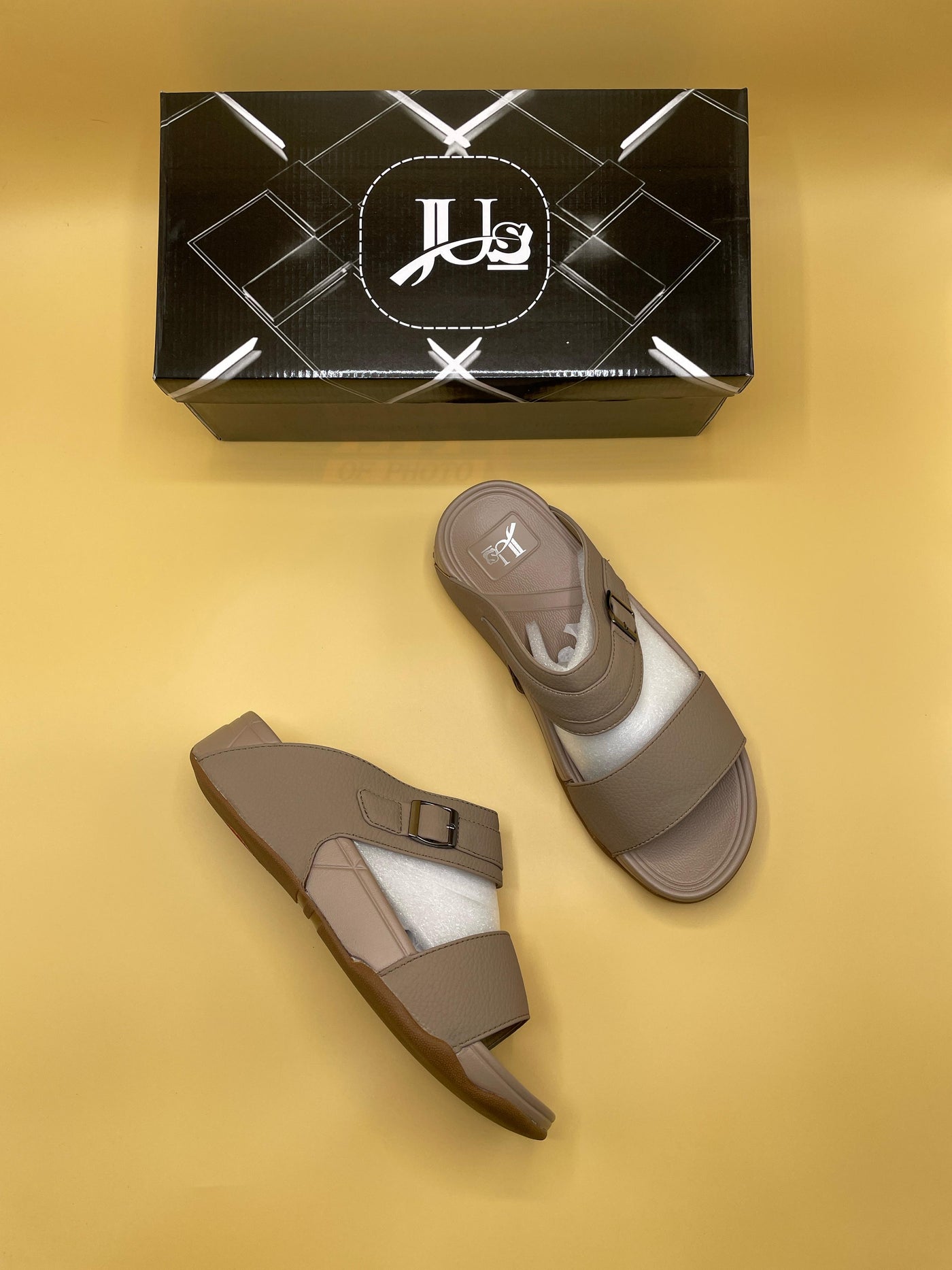 BRAND ARAB FOOTWEAR(brown)