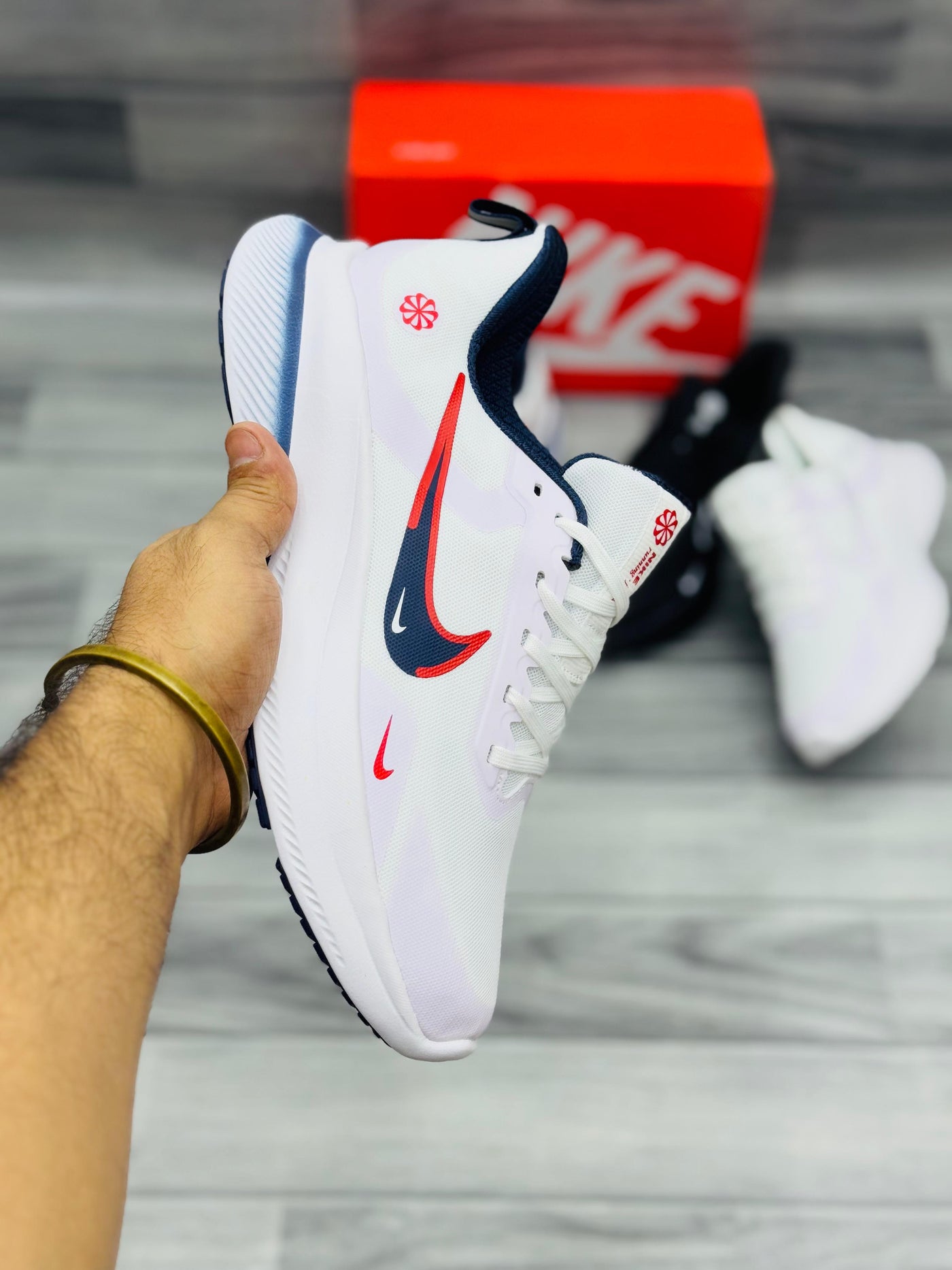 NIKE AIR ZOOM(white)