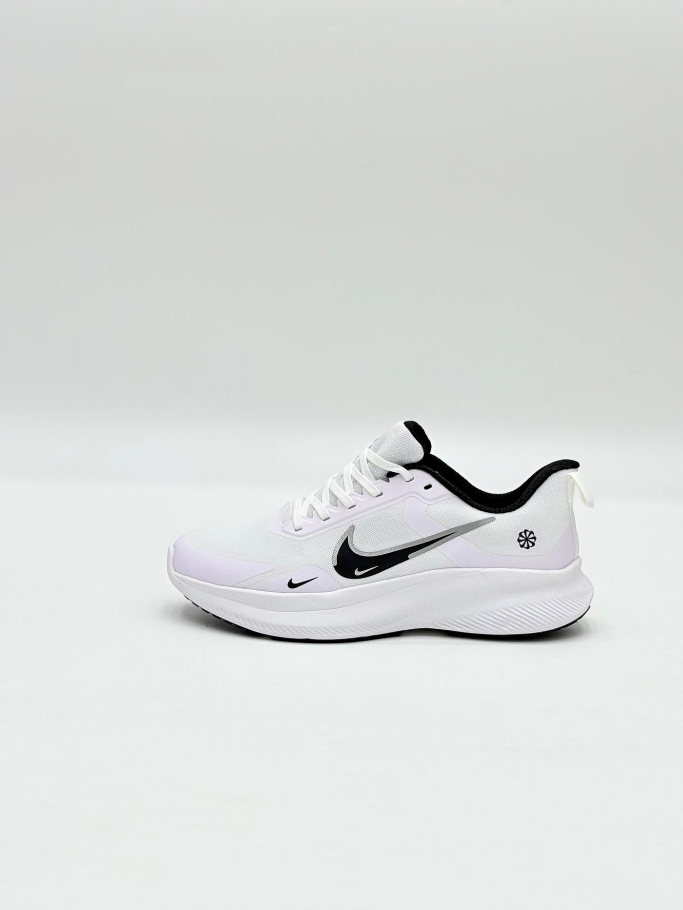 NIKE AIR ZOOM(white)