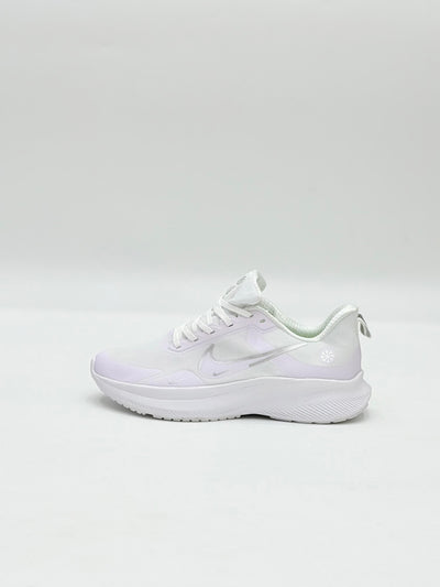 NIKE AIR ZOOM(white)