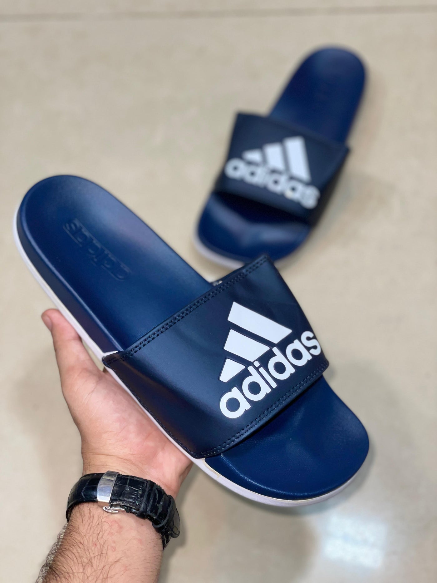 Mans slippers and flip-flop