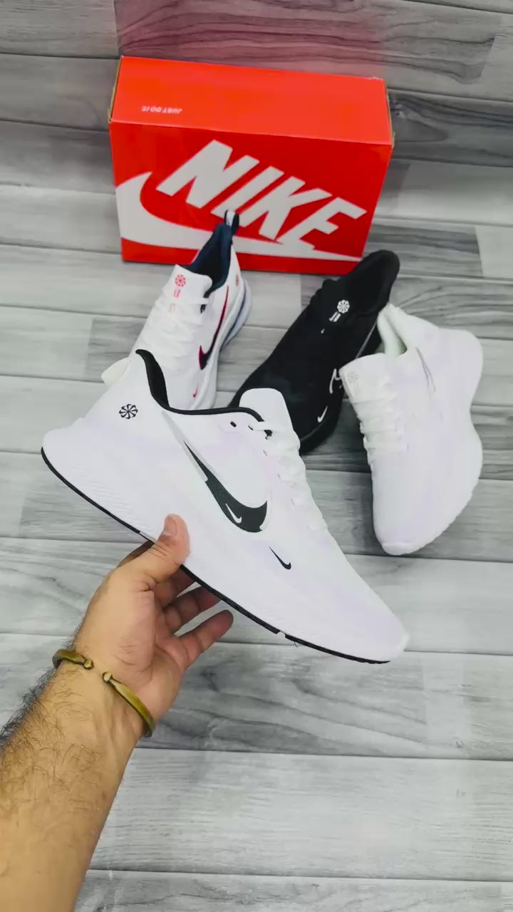 NIKE AIR ZOOM(white)